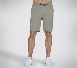 Olive Skechers The Go Walk Envoy 9 Inch Men's Shorts | IDSQ-14927