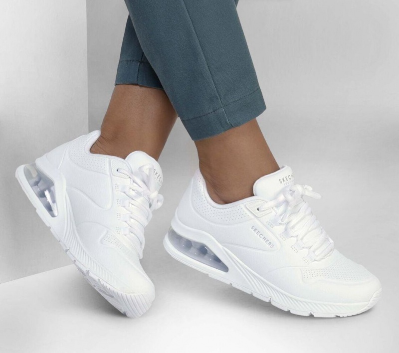 White Skechers Uno 2 - Air Around You Women's Sneakers | JHKS-30186