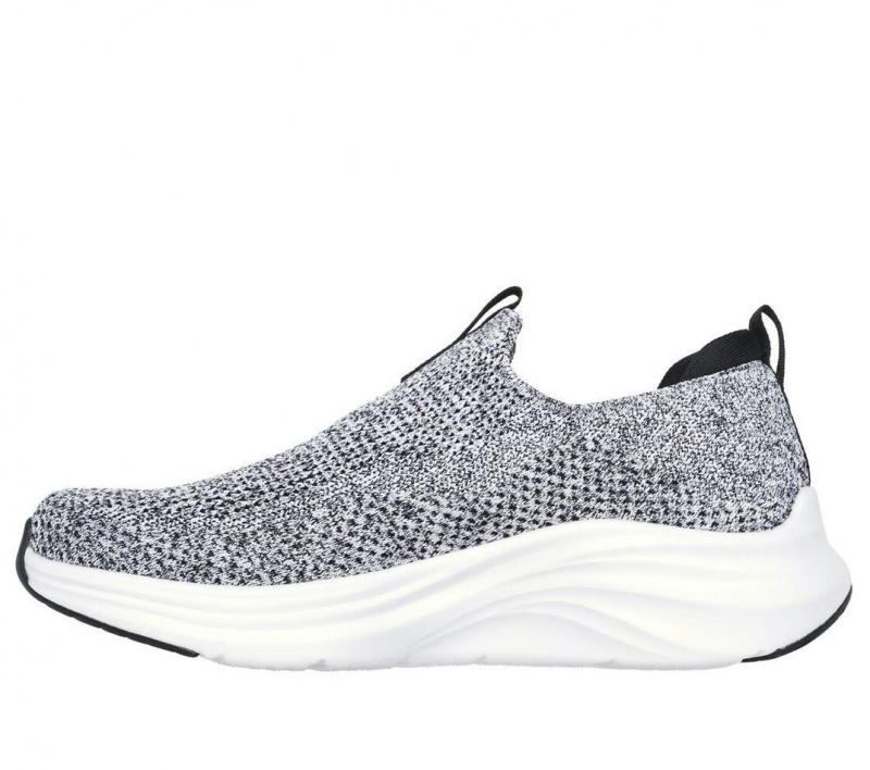 White Skechers Vapor Foam - Oxulus Men's Sneakers | JAER-35786